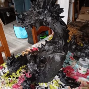 Fabrication de Tatchan : peinture en noir Fabrication de Tatchan : peinture en noir