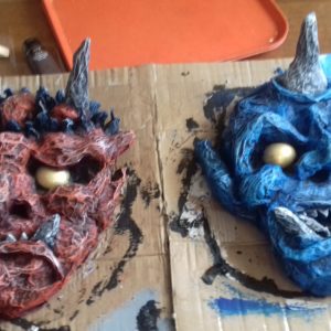Masques de oni : mise en peinture